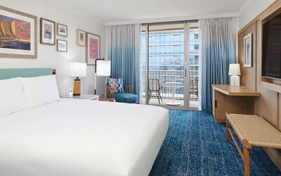 OUTRIGGER Reef Waikiki Beach Resort