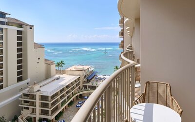 OUTRIGGER Reef Waikiki Beach Resort