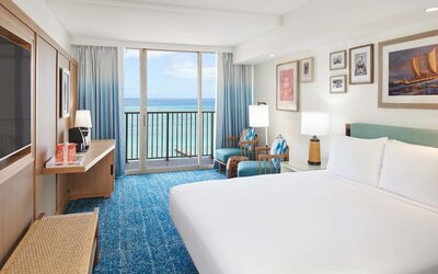 OUTRIGGER Reef Waikiki Beach Resort