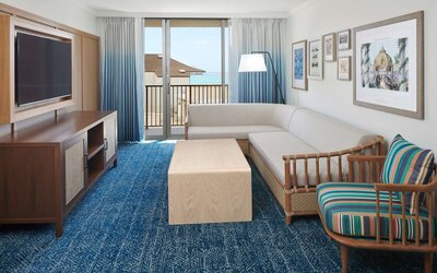 OUTRIGGER Reef Waikiki Beach Resort