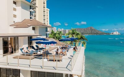 OUTRIGGER Reef Waikiki Beach Resort