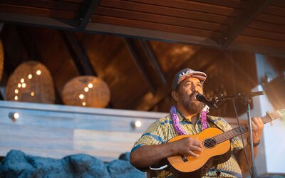 OUTRIGGER Reef Waikiki Beach Resort