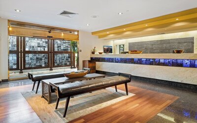 Luana Waikiki Hotel & Suites