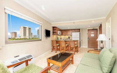 Luana Waikiki Hotel & Suites