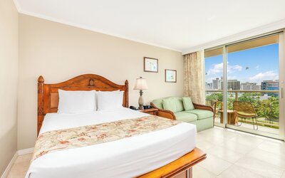 Luana Waikiki Hotel & Suites