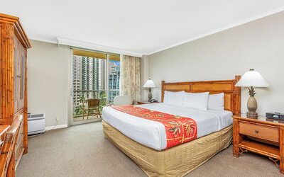 Luana Waikiki Hotel & Suites
