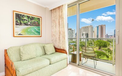 Luana Waikiki Hotel & Suites