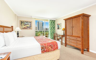 Luana Waikiki Hotel & Suites
