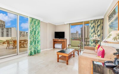 Luana Waikiki Hotel & Suites