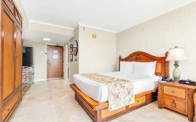 Luana Waikiki Hotel & Suites