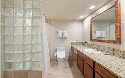 Luana Waikiki Hotel & Suites