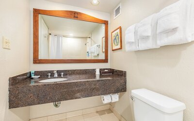 Luana Waikiki Hotel & Suites