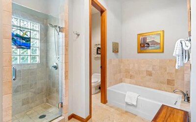 Luana Waikiki Hotel & Suites
