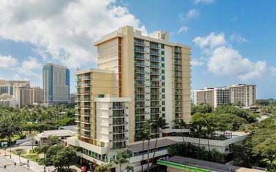 Luana Waikiki Hotel & Suites