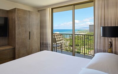 Embassy Suites by Hilton Waikiki Beach Walk