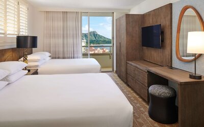 Embassy Suites by Hilton Waikiki Beach Walk