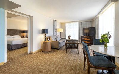Embassy Suites by Hilton Waikiki Beach Walk