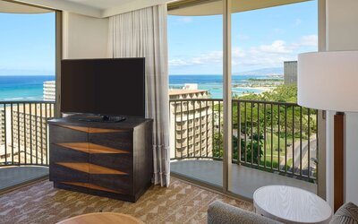 Embassy Suites by Hilton Waikiki Beach Walk
