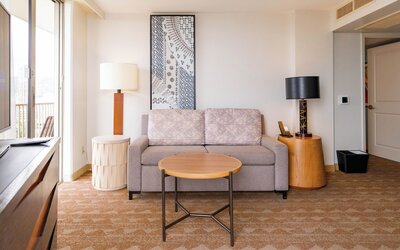 Embassy Suites by Hilton Waikiki Beach Walk