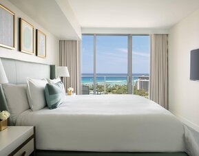 The Ritz-Carlton Residences, Waikiki Beach
