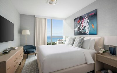 The Ritz-Carlton Residences, Waikiki Beach