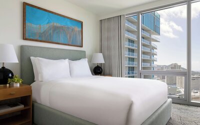 The Ritz-Carlton Residences, Waikiki Beach