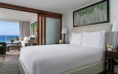 The Ritz-Carlton Residences, Waikiki Beach