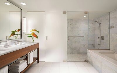 The Ritz-Carlton Residences, Waikiki Beach