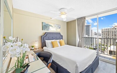 Pacific Monarch - 1 BR - Ocean & City Views
