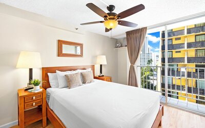 Pacific Monarch - 1 BR - Ocean & City Views