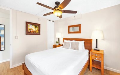Pacific Monarch - 1 BR - Ocean & City Views