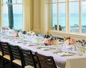 Moana Surfrider, A Westin Resort & Spa, Waikiki Beach