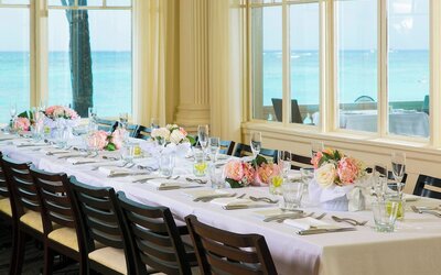 Moana Surfrider, A Westin Resort & Spa, Waikiki Beach