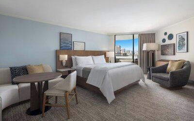 Moana Surfrider, A Westin Resort & Spa, Waikiki Beach
