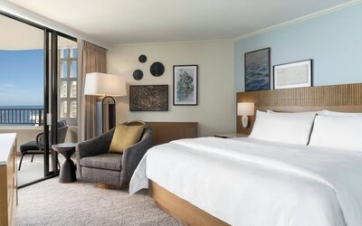 Moana Surfrider, A Westin Resort & Spa, Waikiki Beach