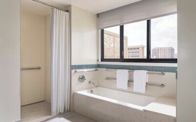 Moana Surfrider, A Westin Resort & Spa, Waikiki Beach