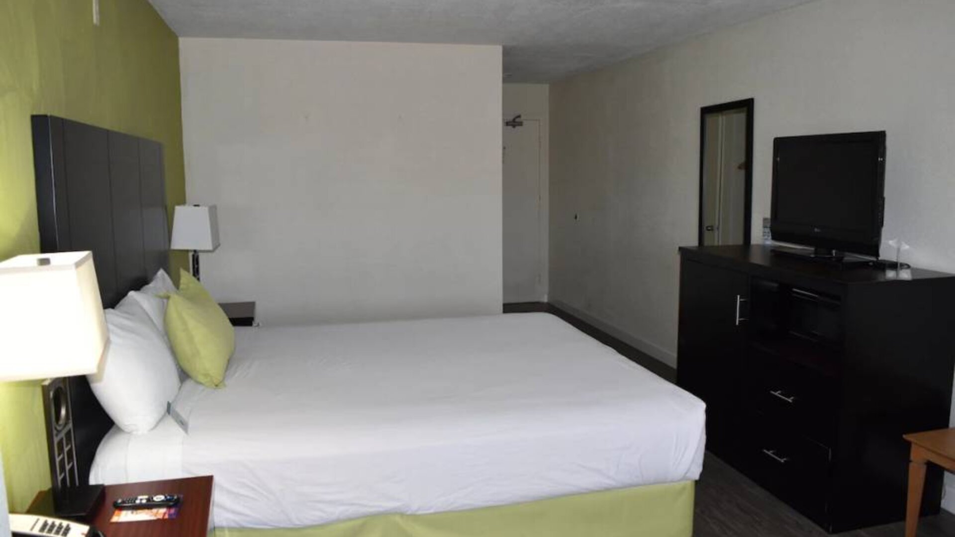 Day use room at Western Inn.