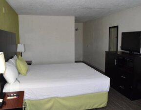 Day use room at Western Inn.