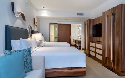 Hyatt Centric Waikiki Beach