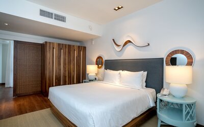 Hyatt Centric Waikiki Beach