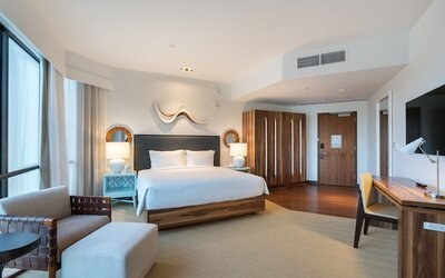 Hyatt Centric Waikiki Beach