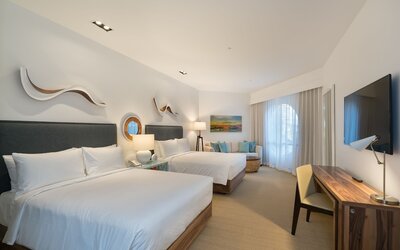 Hyatt Centric Waikiki Beach