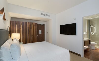 Hyatt Centric Waikiki Beach