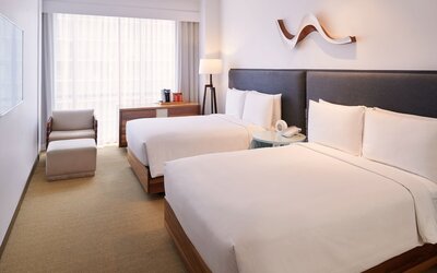 Hyatt Centric Waikiki Beach