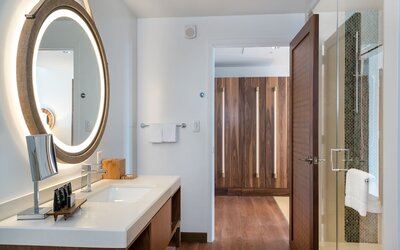 Hyatt Centric Waikiki Beach