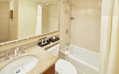 OUTRIGGER Waikiki Beach Resort