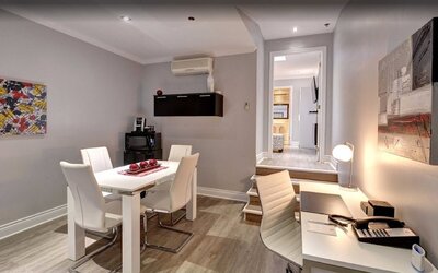 Travelodge by Wyndham Hotel & Convention Centre Quebec City