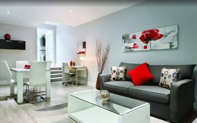 Travelodge by Wyndham Hotel & Convention Centre Quebec City