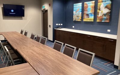 Professional meeting room at Hampton Inn By Hilton Port Hope.