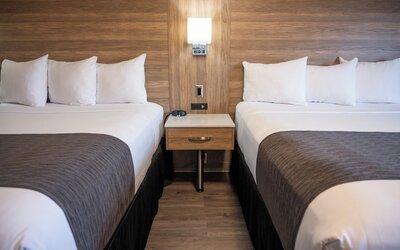 Hotel & Suites Le Dauphin Quebec